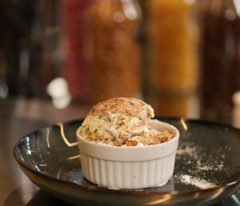 Høstkos: Fristende Apple Crumble fra Frank Rosin