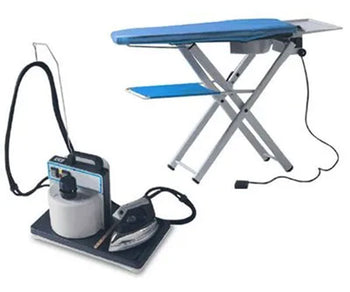 Dampstrykejern og strykebrett