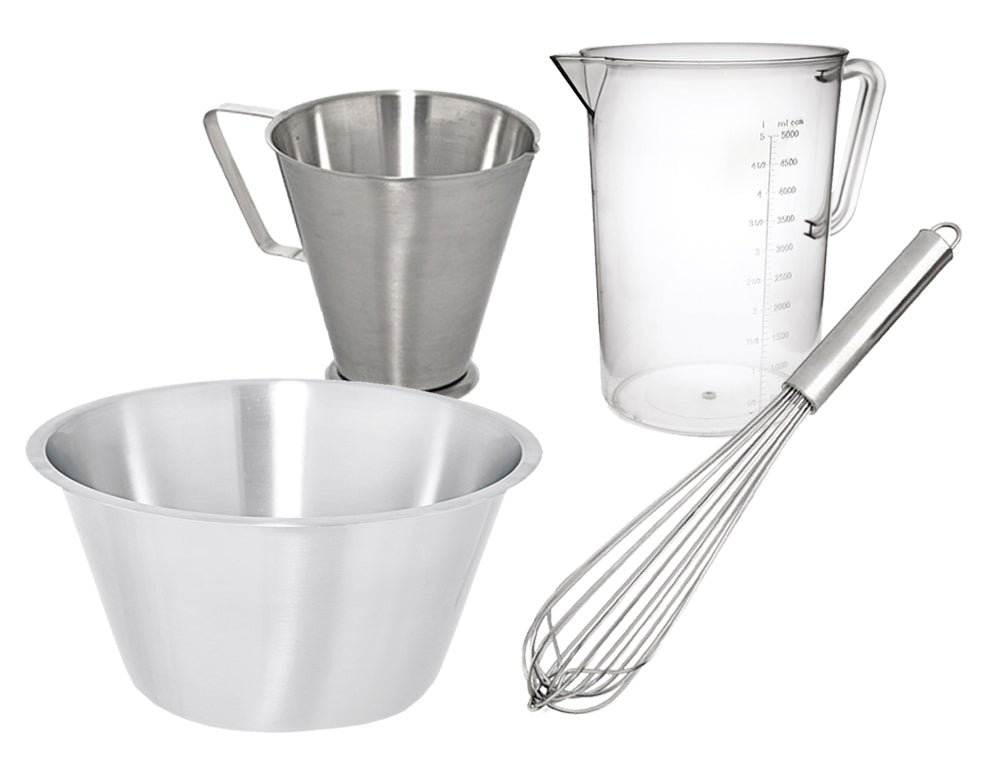 Blandeskåler, målebeger og visper