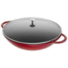 STAUB | SPECIALITIES - Wok med glasslokk - Ø 370mm - Støpejern - Kirsebærrød