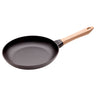 STAUB | PANS - Stekepanne med trehåndtak - Ø 260mm - Støpejern - Svart