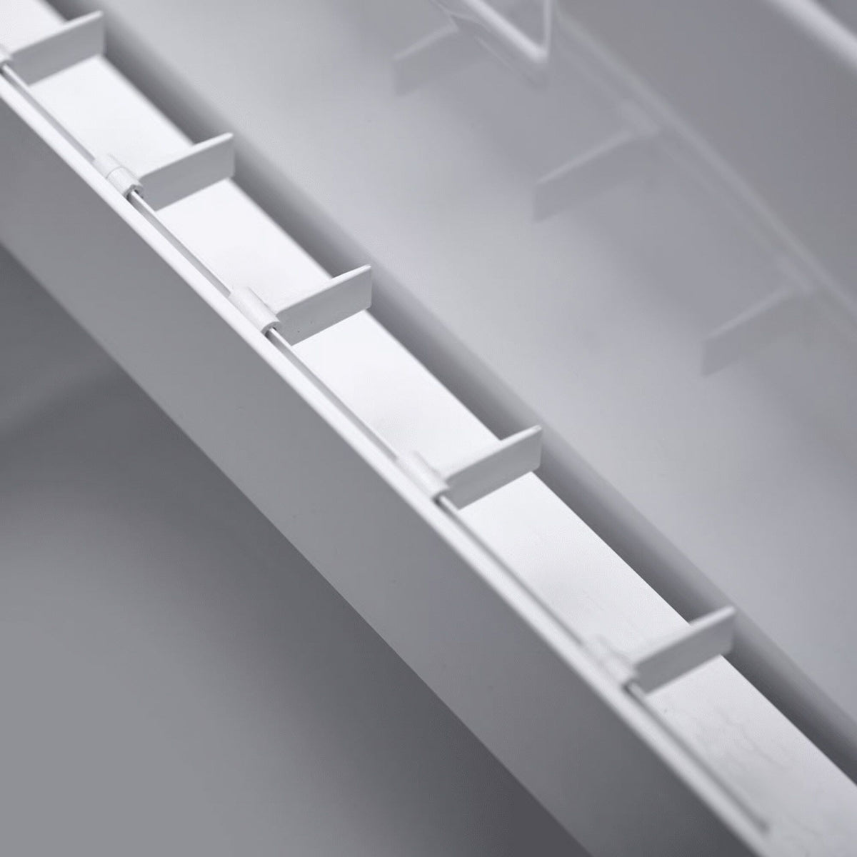 DOMETIC_RH-418-NTEG_detail_inside