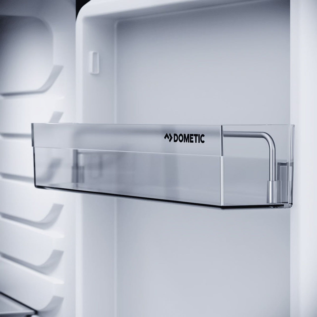 DOMETIC_detail_doorinside_right