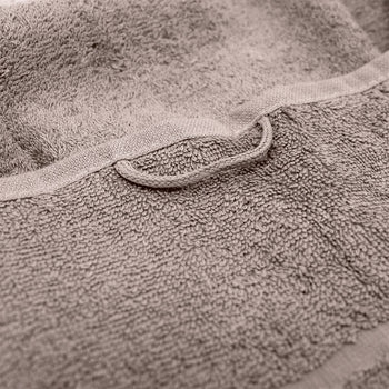 Handtuch_taupe_aufhaengung_neu.jpg