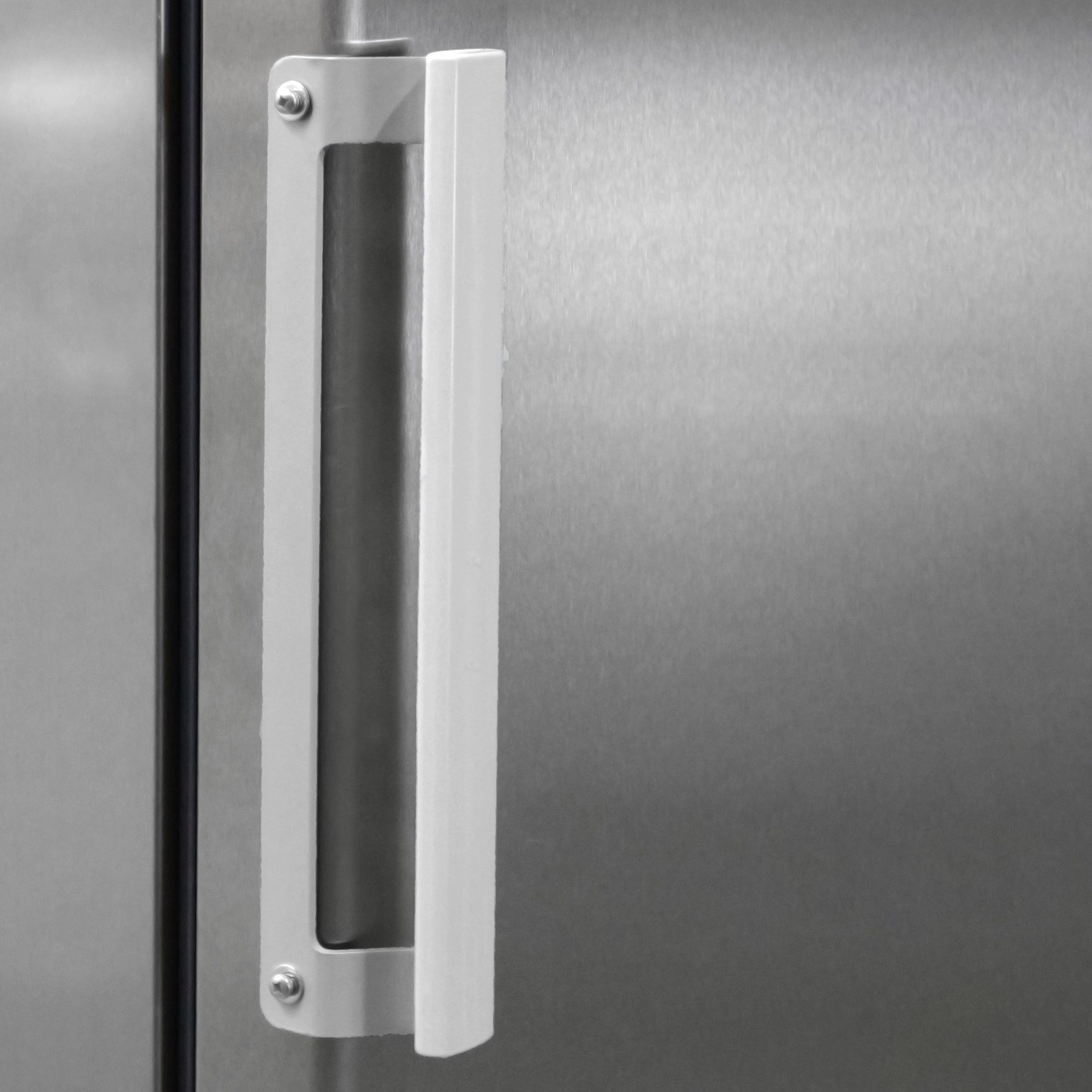 storage_fridge_freezer_detail_handle.jpg