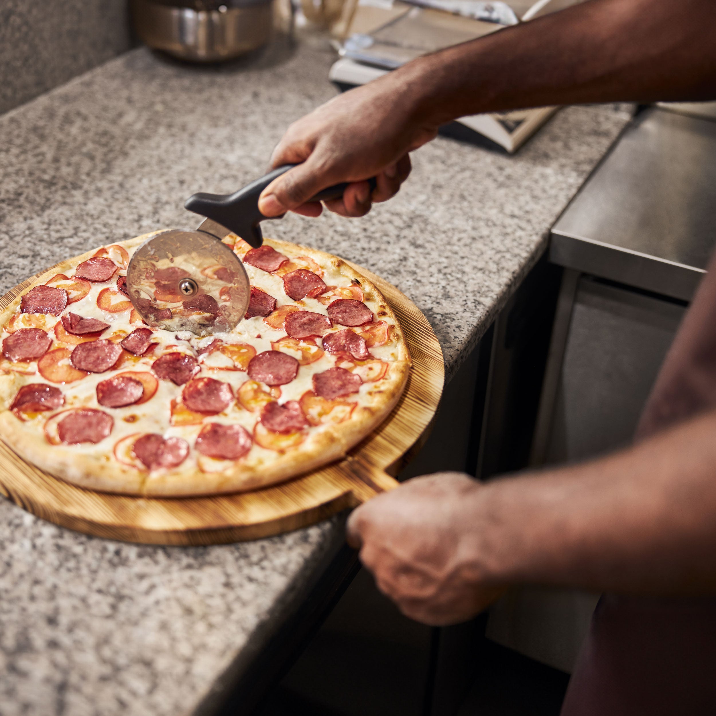 Pizzakjølebenk (EN) - med 2 Dører og 2 Nøytrale Skuffer 1/2